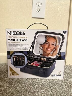Light-Up LED Makeup Case in Navy with 8-Piece Brush Set